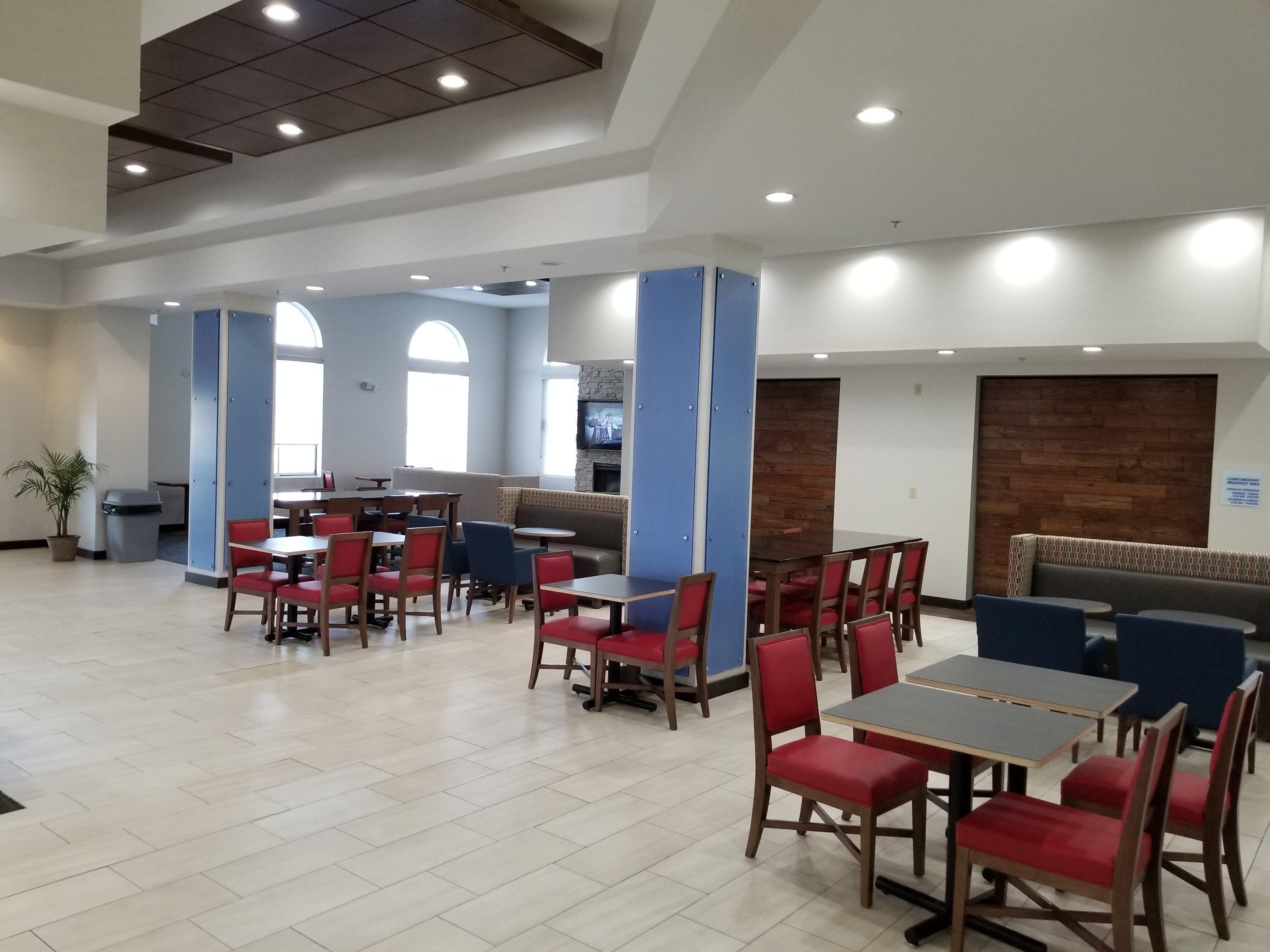 Holiday Inn Express Birch Run-Frankenmuth Area By Ihg Exterior photo