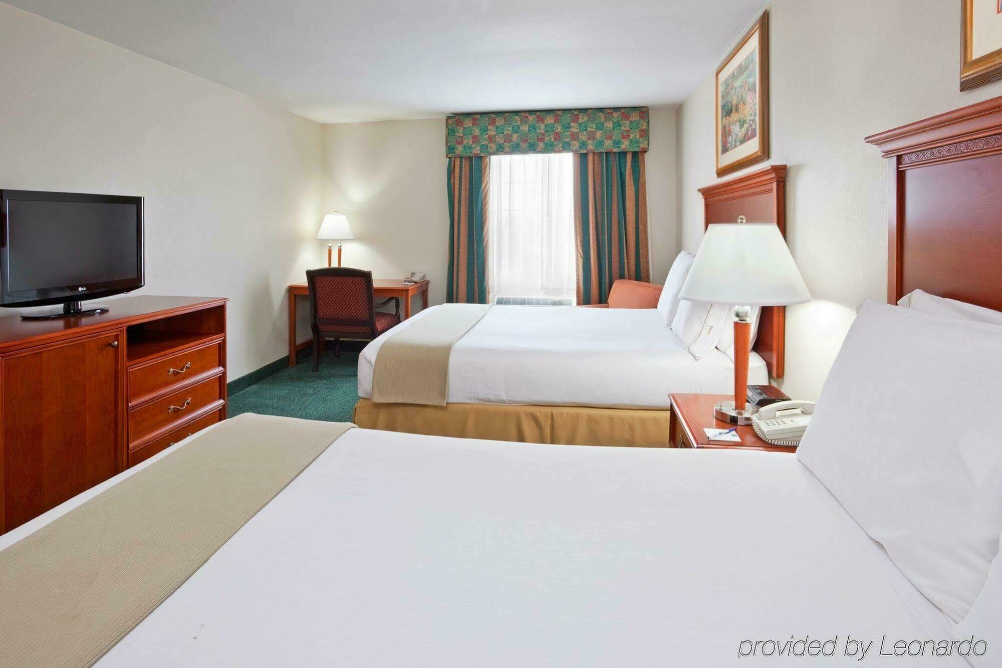 Holiday Inn Express Birch Run-Frankenmuth Area By Ihg Exterior photo